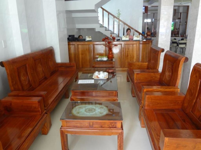 Paradise Hotel, Bố Trạch