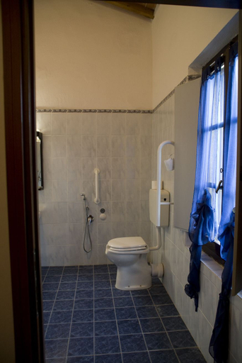 Bathroom 4, Agriturismo Girasole, Florence