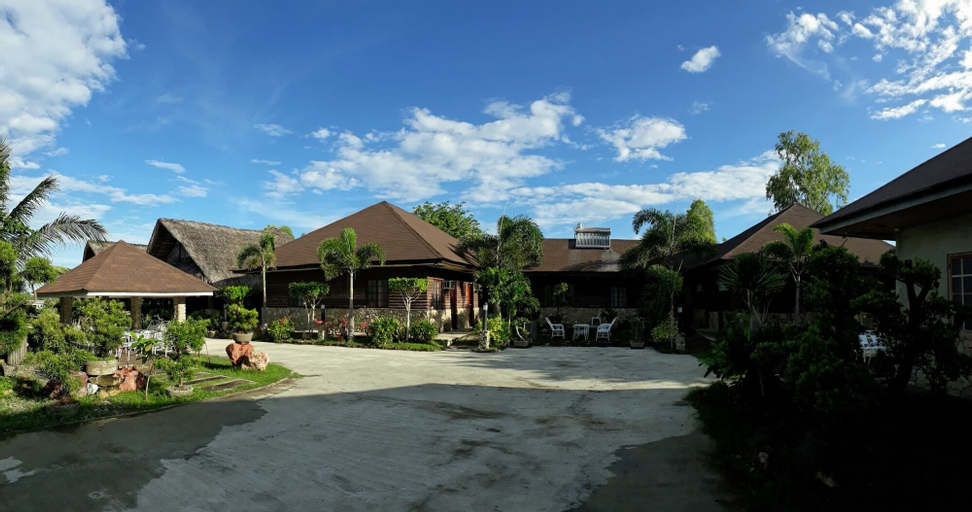 Century Gardens Hotel, Pasuquin