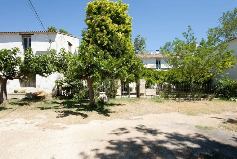 Exterior & Views 2, Grand Argence, Gard