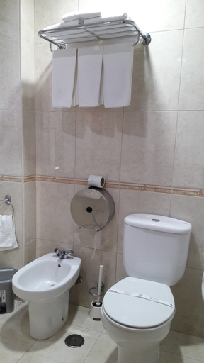 Bathroom 4, Hotel Alicante, Lisbon