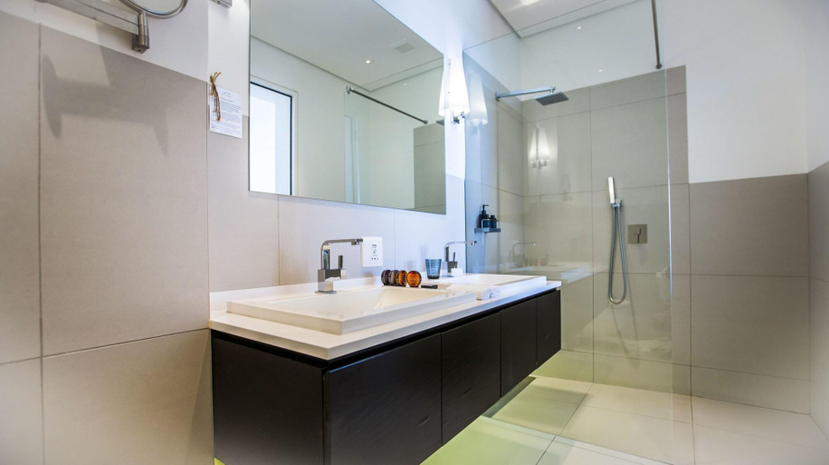 Bathroom 5, Clouds Estate, Cape Winelands