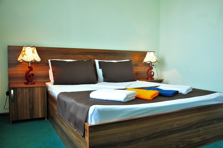 Reness Hotel Kobuleti, Kobuleti