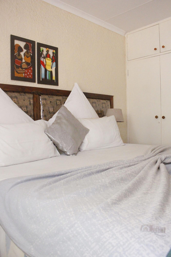 Bedroom 3, African Sky Guest Accommodation, West Rand