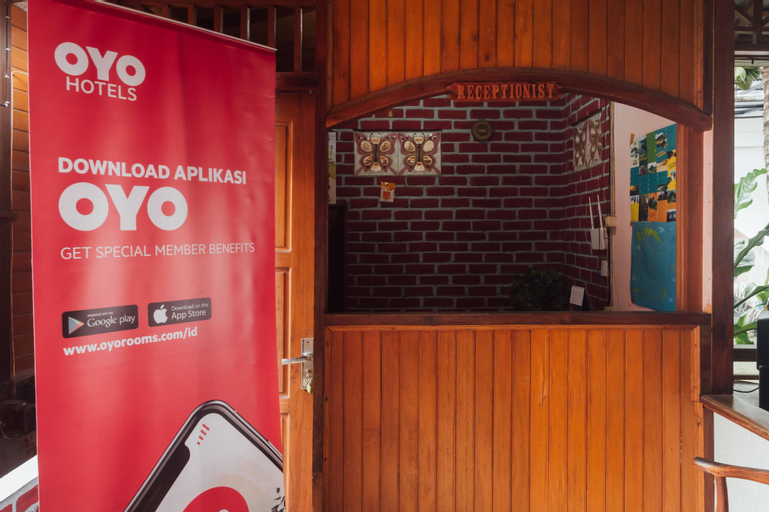 OYO 1300 Crecia Guest House, Ambon