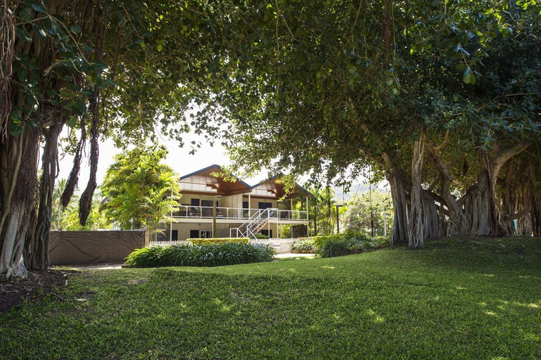 Exterior & Views, Picnic Bay Apartments Unit 4, Magnetic Island