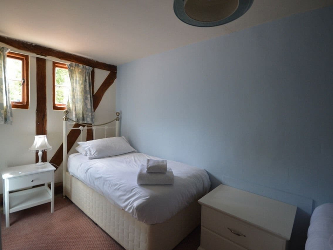 Bedroom 3, Whitewells Farm Cottages, Herefordshire