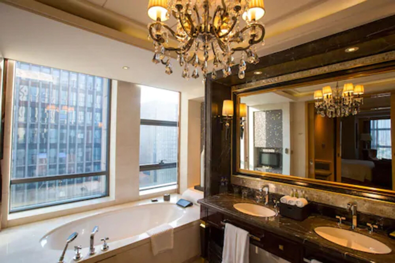 Bathroom 9