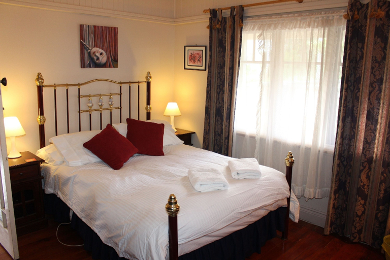 Bedroom 2, Keira Cottage, Blue Mountains
