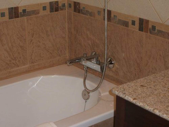 Bathroom 4, Vikeo Villas Serviced Apartments, Vientiane