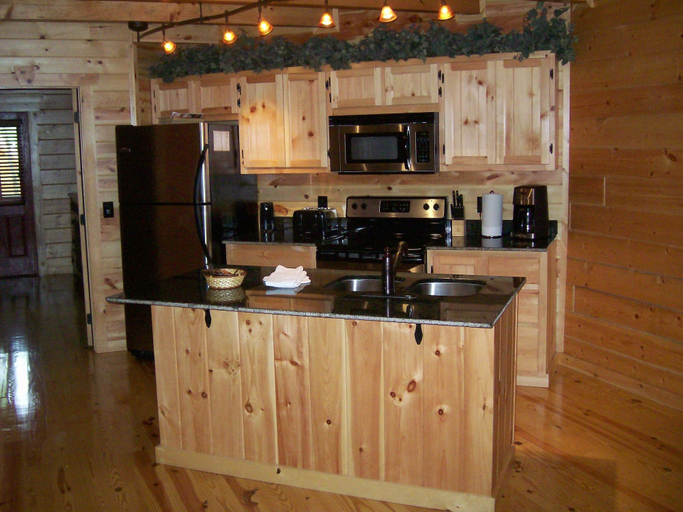 Others 4, White Oak Lodge & Resort, Sevier