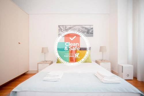 Liiiving in Porto Light Spacious Apartment, Porto