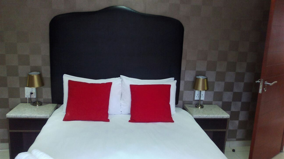 Big Five Guest House, O.R.Tambo