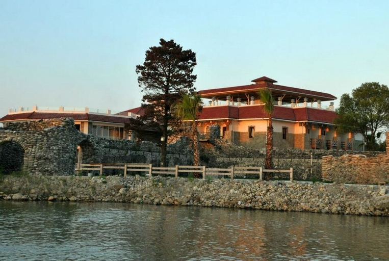 Palm Beach Hotel, Zugdidi