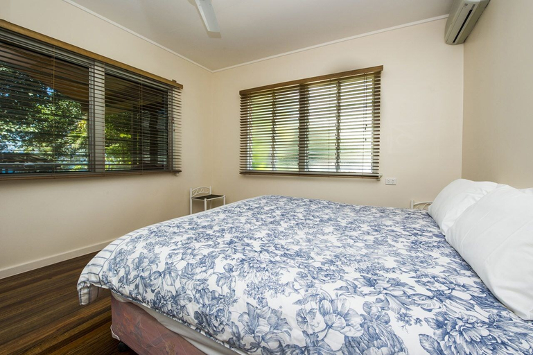 Bedroom 3, Picnic Bay Apartments Unit 3, Magnetic Island