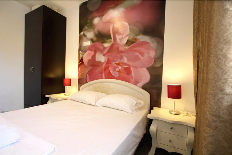Bedroom 3, Arendalzrail Apartments -Rothschild St.8