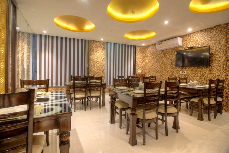 Food & Drinks 5, Hotel Paragon Suites Delhi Airport, Delhi
