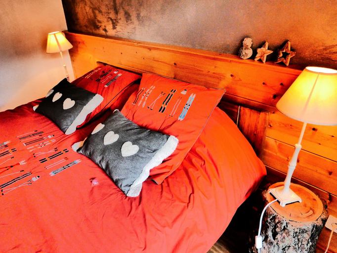Bedroom 5, Chez Mamie Anna, Savoie