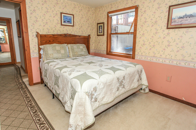 Alpine Retreat, San Bernardino