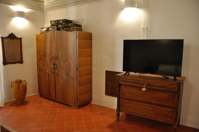 Public Area 3, Casa Turi, Bari