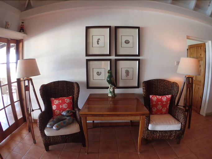 Tumac Villa, 4BR by Jamaican Treasures,