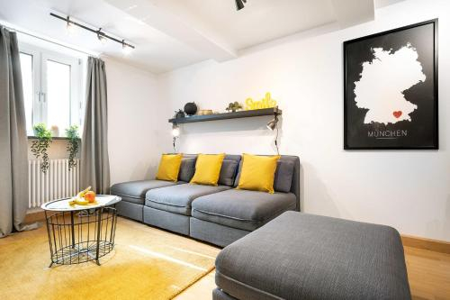 MARIENPLATZ Apartment 2 bedrooms living room kitchen, München