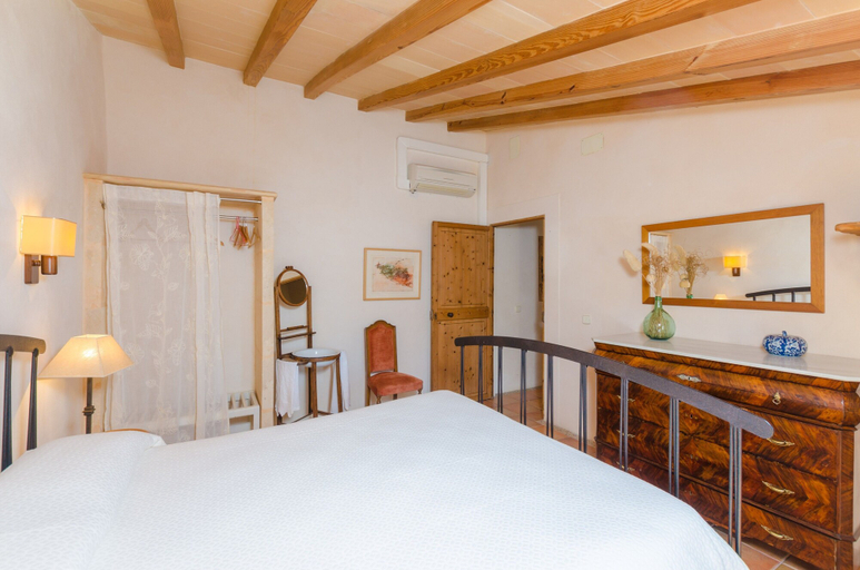 Bedroom 3, Finca Can Maria Costitx, Baleares