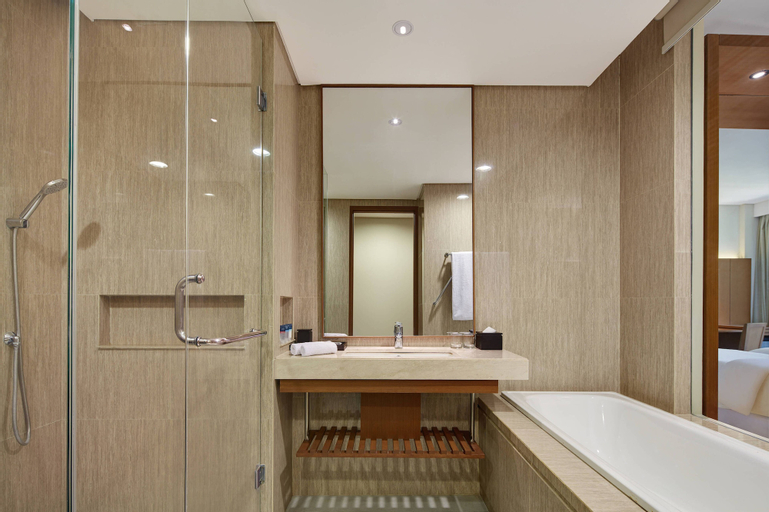 Bathroom 11