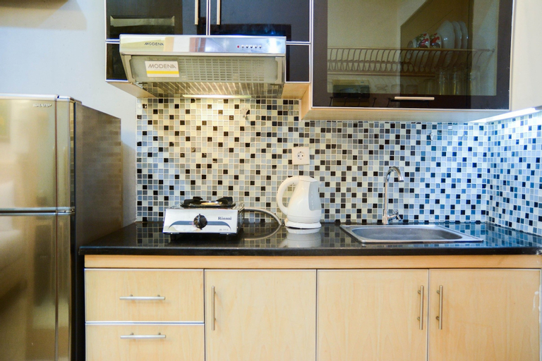 Simply Studio Maple Park Apartment with City View By Travelio, North Jakarta