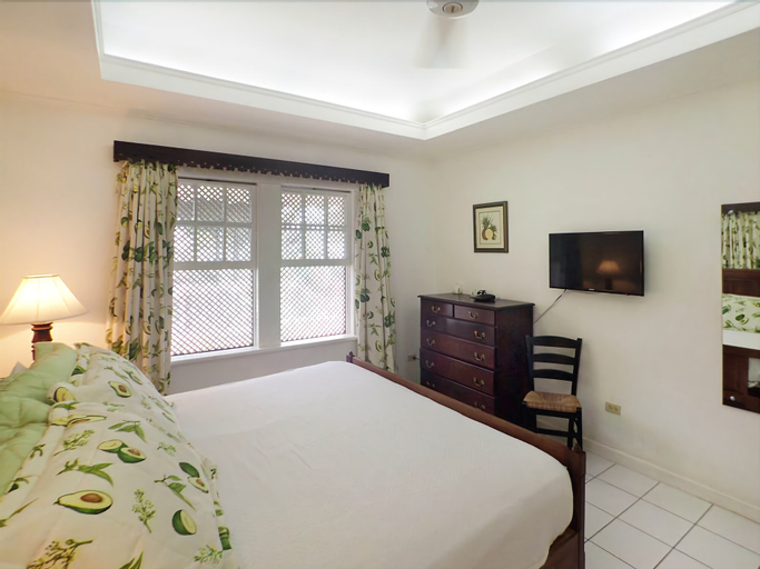Sea Spray 50 Steps to the Sea, Silver Sands, 3 BR,