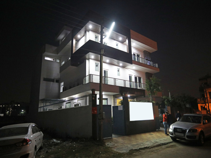 OYO 11004 Heritage India Residency, Gurgaon