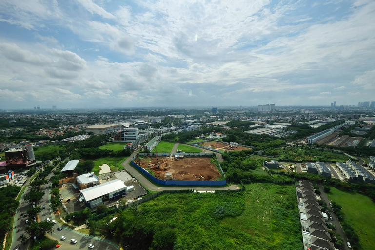 Spacious Brooklyn Apartment near Alam Sutera, Tangerang Selatan