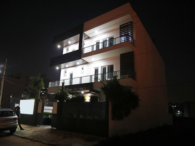 OYO 11004 Heritage India Residency, Gurgaon