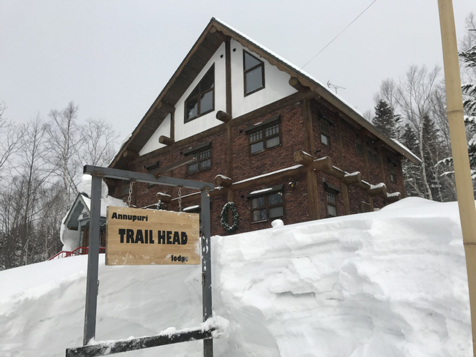 NISEKO TRAIL-HEAD lodge, Niseko