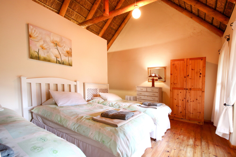 Bedroom 3, Oudebosch Guest Farm, Eden