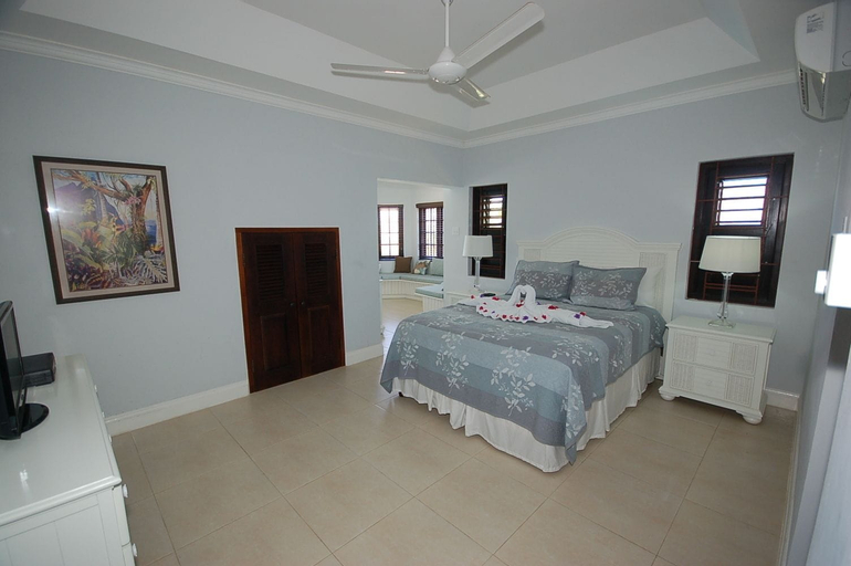 Mai Tai Villa, 4BR by Jamaican Treasures,