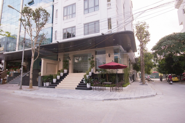 Poonsa Tran Thai Tong, Cầu Giấy