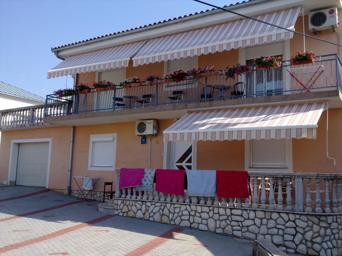 Exterior & Views 2, Apartments Biondić, Senj