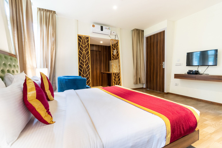 Bedroom 2, Palette - Honeydewwz Exoticaa, Chikmagalur