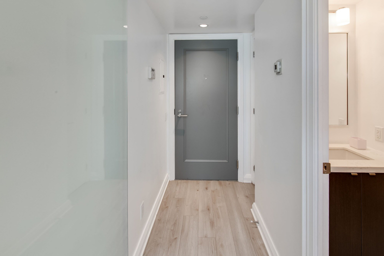 Public Area 3, Amazing Royal Suites Yorkville, Toronto