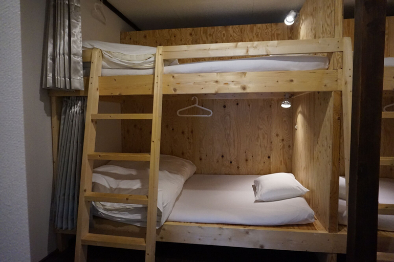 UNI Hostel, Osaka