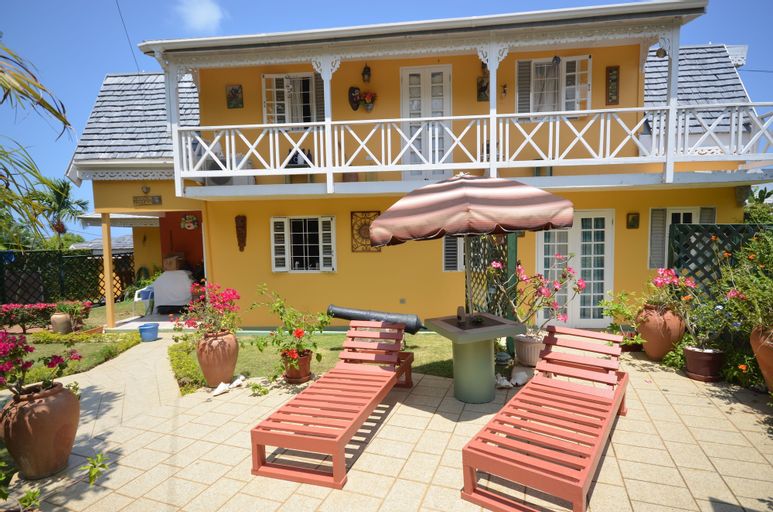 Cannon Cottage, 3BR by Jamaican Treasures,