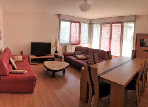 4 pieces 95,63 m2 ST JEAN DE LINIERES, Maine-et-Loire