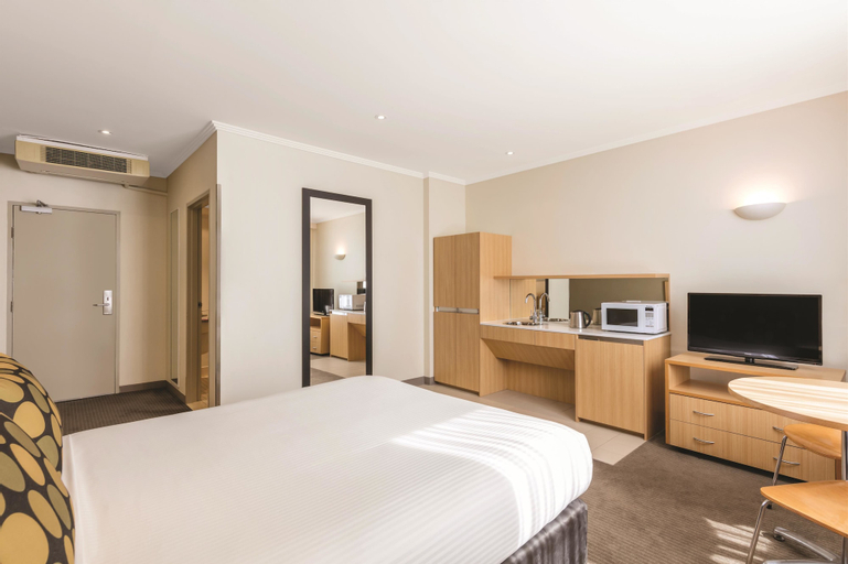 Bedroom 30