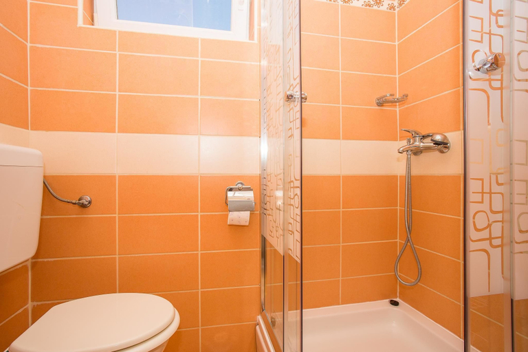 Bathroom 4, Apartments Biondić, Senj