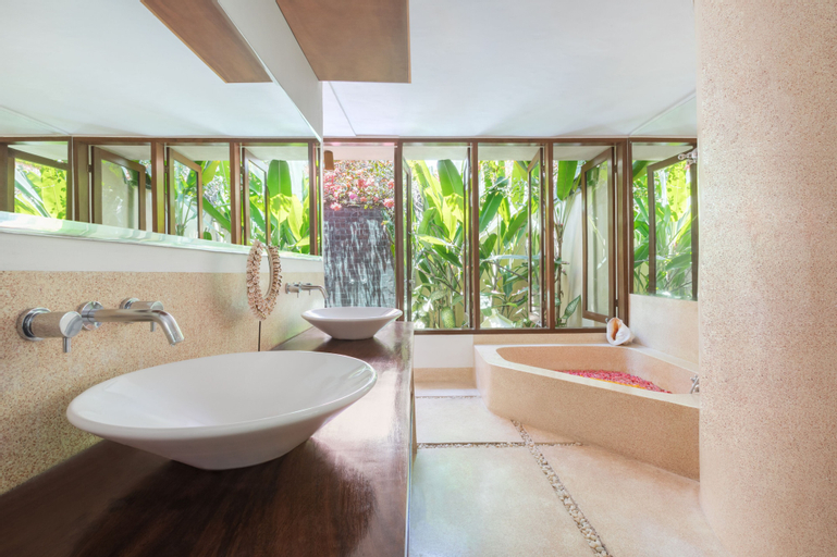 Bathroom 29