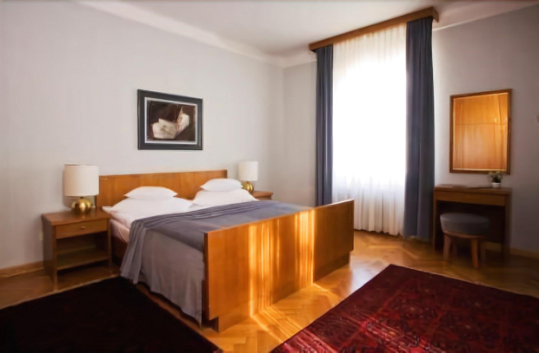 Bedroom 2, Vila Bled, Bled