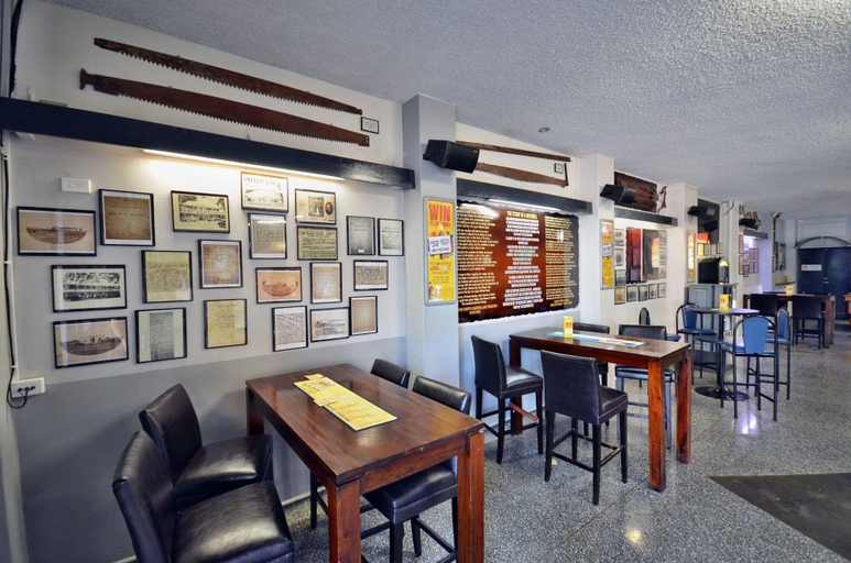 Food & Drinks 5, Lees Hotel Ingham, Hinchinbrook