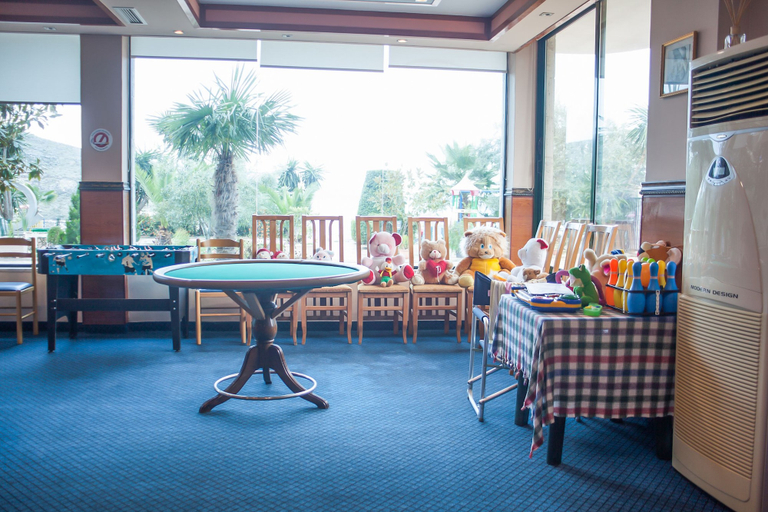Public Area 3, Hotel Bahamas, Sarandës