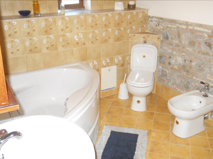 Bathroom 5, Antico Palazzo, Messina